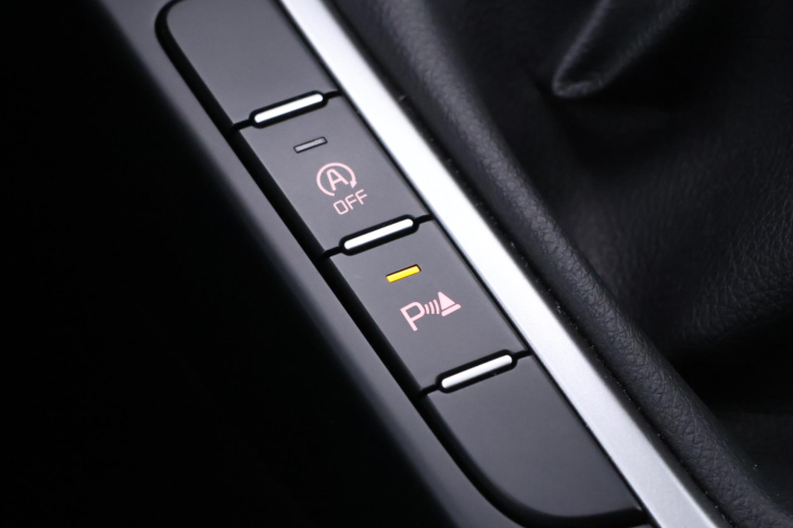 Kia Ceed 1,5 T-GDI 118kW Exclusi CZ DPH