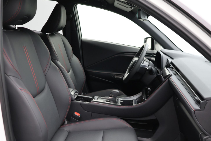 Lexus LBX 1.5 HEV 67 kW Emotion CZ DPH