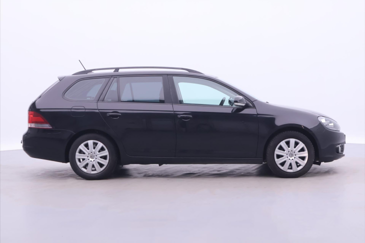 Volkswagen Golf 1,6 TDI DSG Webasto Serv.Kniha