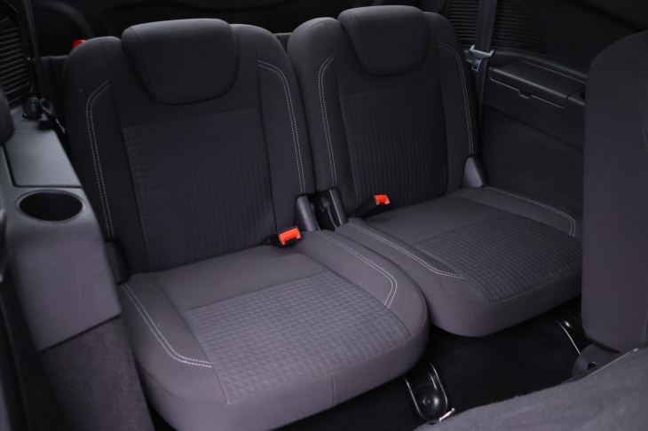 Ford Grand C-MAX 2,0 TDCI 110kW 7-Míst 1.Maj