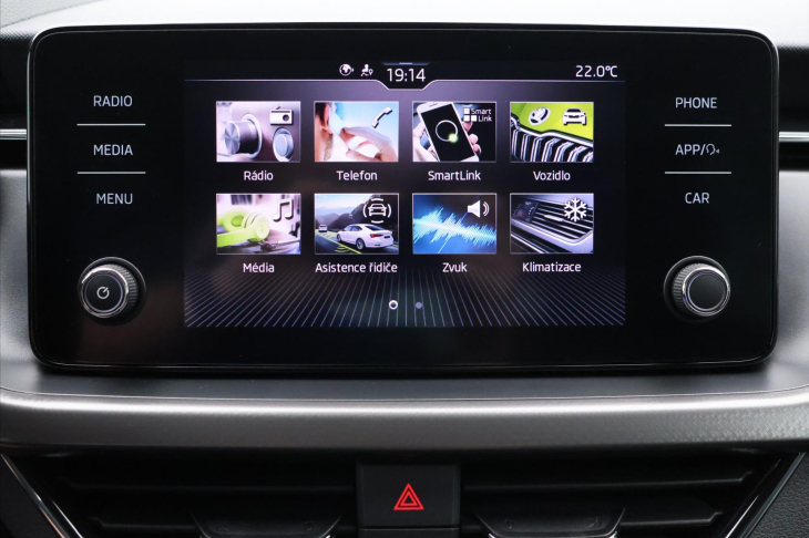 Škoda Kamiq 1,0 TSI Clever LED DPH Serv.kn