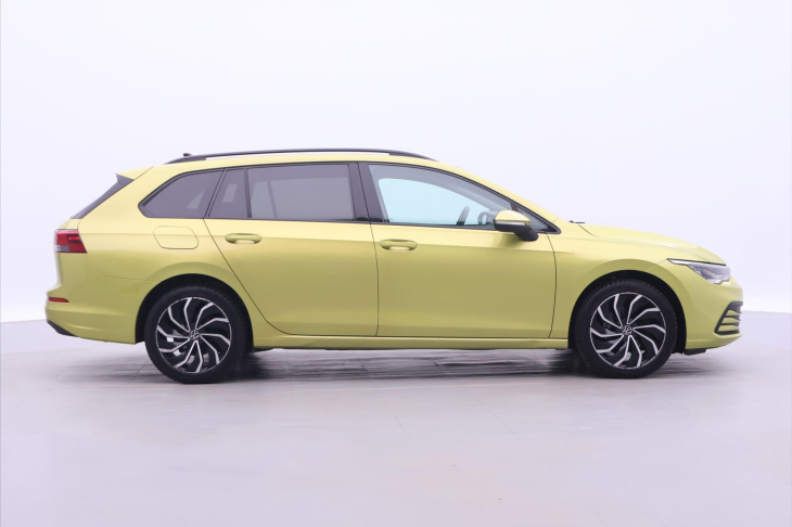 Volkswagen Golf Variant 1,5 TSI 110kW CZ LED 1.Maj