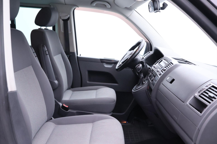 Volkswagen Caravelle 2,0 TDI 132kW DSG 8-Míst Long