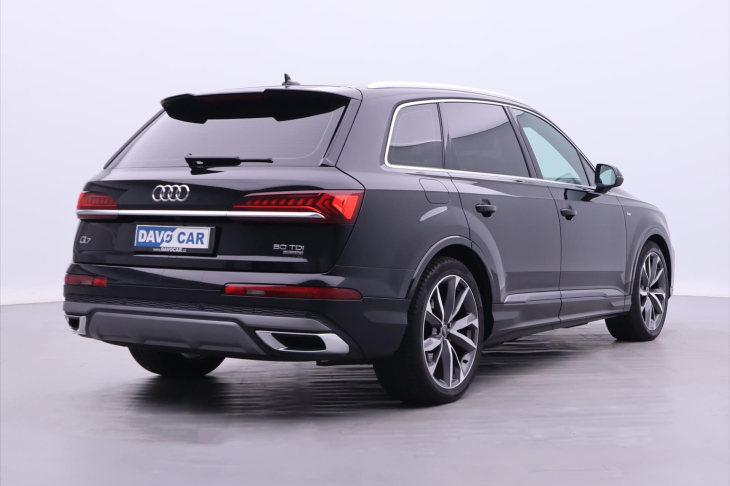 Audi Q7 3,0 TDI 210kW S-line CZ 1 Maj