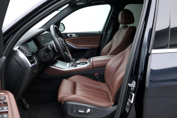 BMW X5 3,0 Xdrive40d AT Pano DPH
