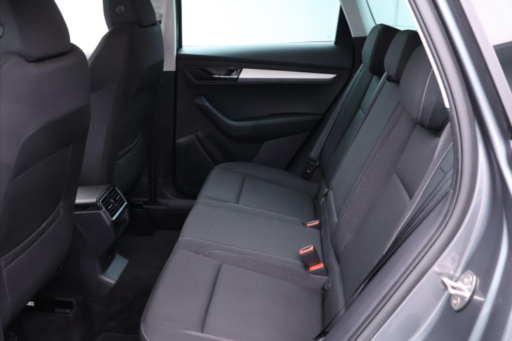 Škoda Karoq 2,0 TDI DSG Ambition DPH