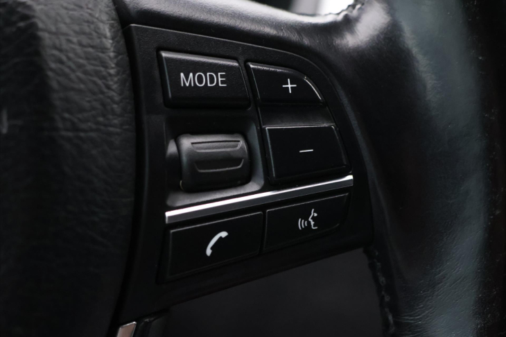 BMW Řada 5 3,0 530d x Drive Tažné Klima