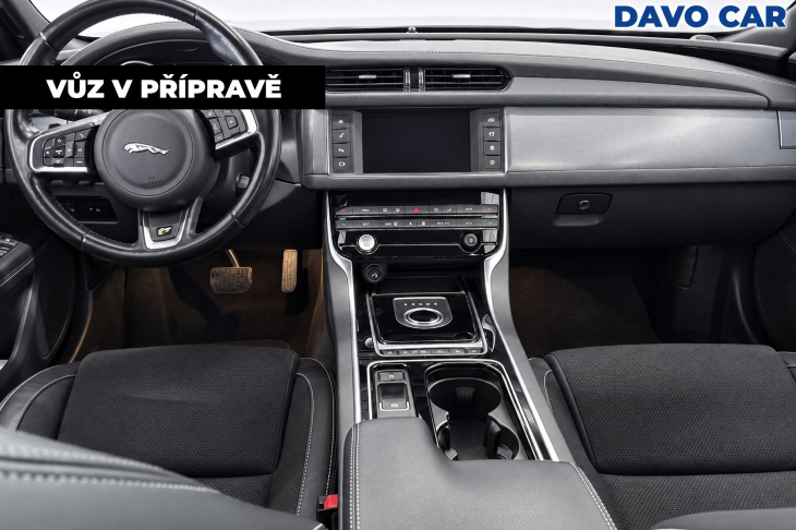 Jaguar XF 2,0 20D 132kW R-SPORT Auto