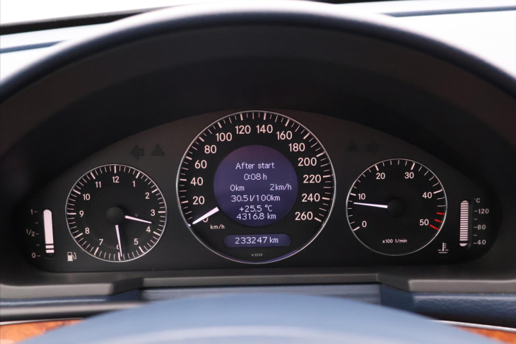 Mercedes-Benz Třídy E 2,7 270CDI 130kW Elegance