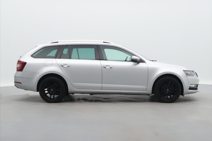Škoda Octavia 2,0 TDI 110kW DSG Style Virtual