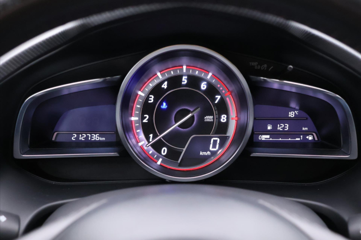 Mazda 3 2,0 i 121kW Sports-Line Xenon