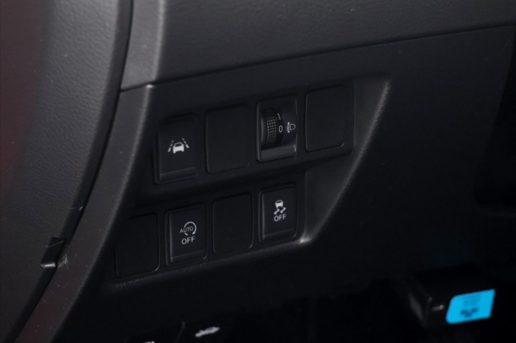Nissan Qashqai 1,2 DIG-T 85 kW N-Connecta