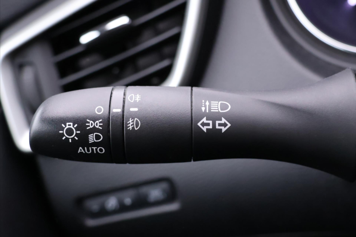 Nissan Qashqai 1,2 DIG-T 85kW Aut. CZ Tekna