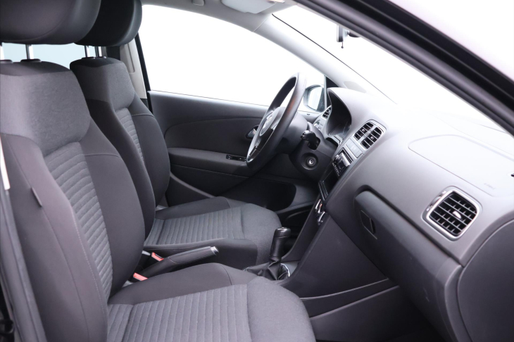 Volkswagen Polo 1,2 i 51kW CZ Klima