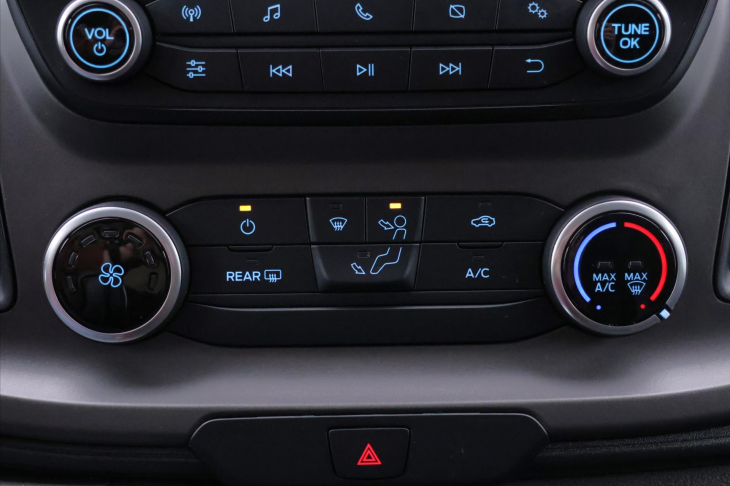 Ford Transit Custom 2,0 TDCi L2 Automat 9-Míst DPH
