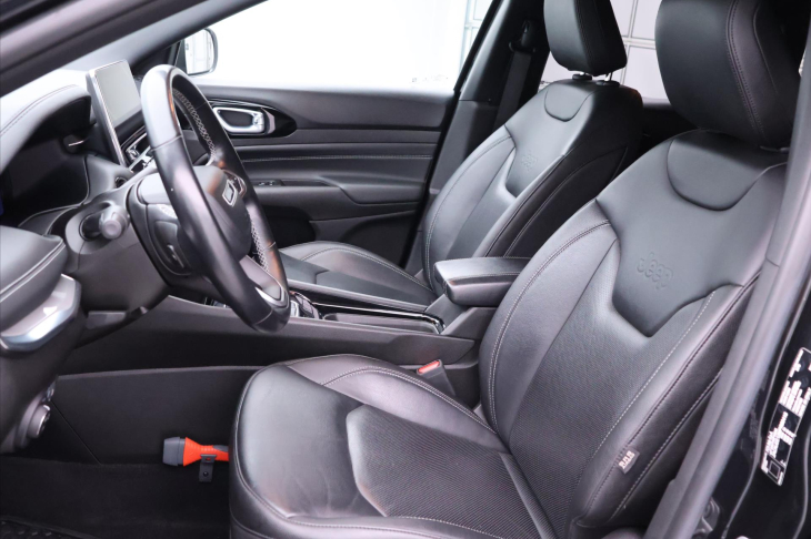 Jeep Compass 1,3 T-GDI Aut. Limited DPH 1.Maj