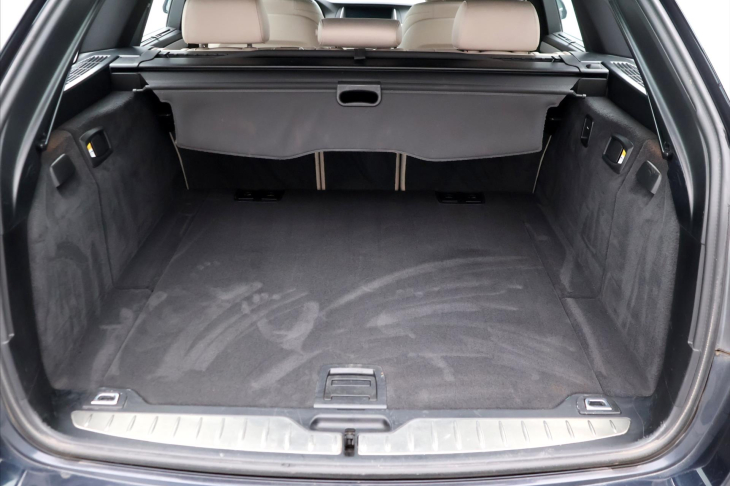 BMW Řada 5 3,0 535i 225kW xD M-paket DPH