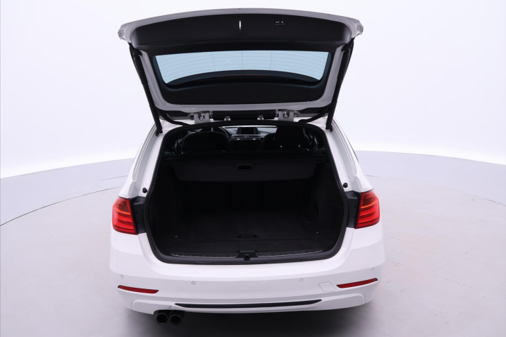 BMW Řada 3 3,0 335dA xDrive Sport CZ DPH