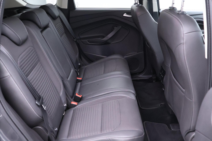 Ford Kuga 1,5 EB 110kW Titanium Navi