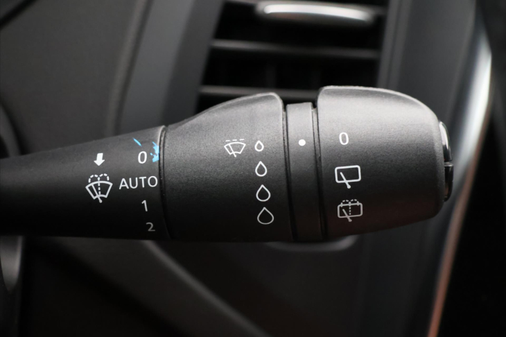 Renault Captur 1,3 TCe 96kW Intens LED Navi