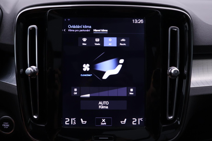 Volvo XC40 2,0 D4 AWD Panorama Tažné