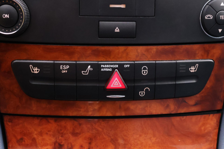 Mercedes-Benz Třídy E 2,7 270CDI 130kW Elegance