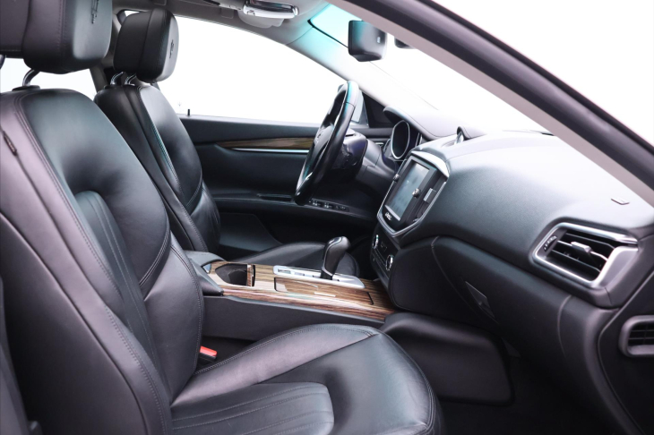 Maserati Ghibli 3,0 i 302kw 4X4 Q4