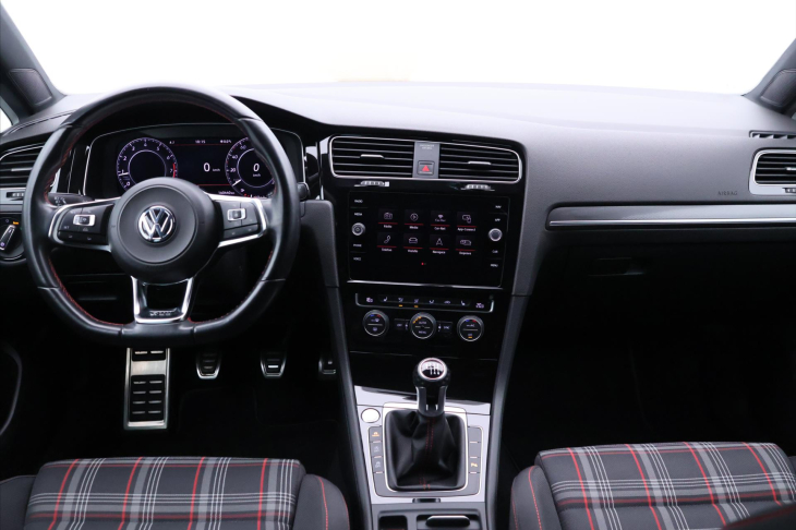 Volkswagen Golf 2,0 TSI GTI Performance 180kW CZ