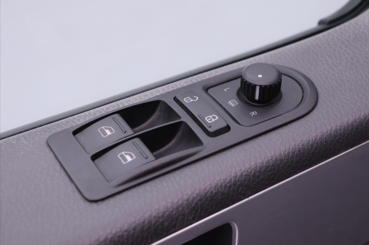 Volkswagen Multivan 2,0 TDI 103kW Comfort 7-Míst