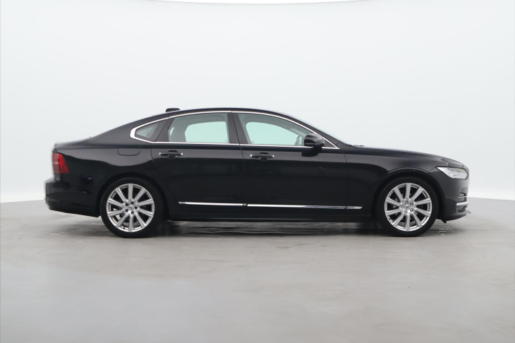 Volvo S90 2.0 D4 140kW CZ Inscription