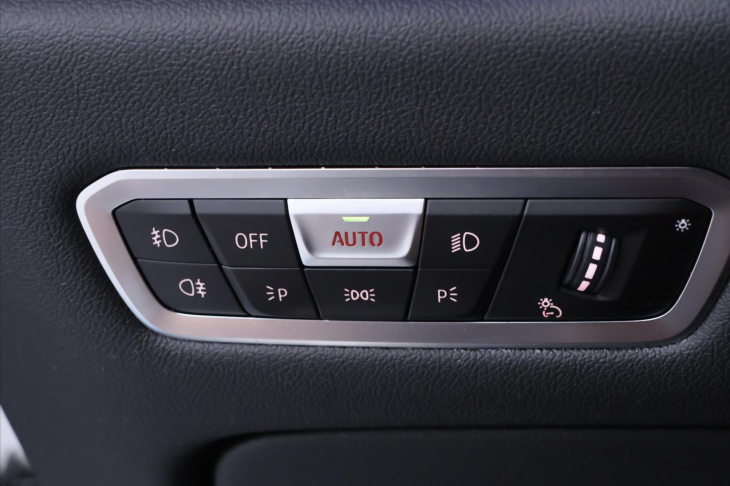 BMW X5 3,0 195kW xDrive Kůže Laser 30d