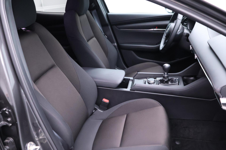 Mazda 3 2,0 e-Skyactiv 137kW CZ