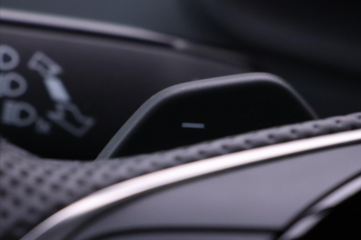 Škoda Karoq 2,0 TDI 4x4 DSG Sportline CZ