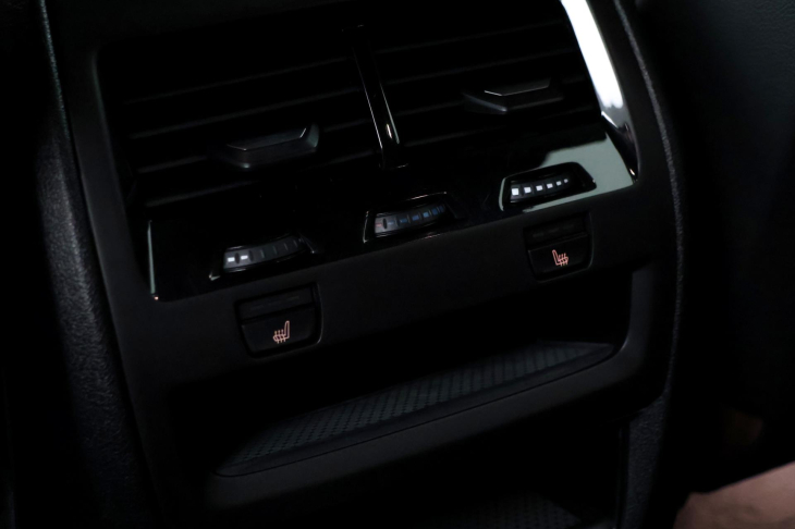 BMW X5 3,0 Xdrive40d AT Pano DPH