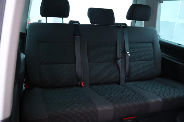 Volkswagen Multivan 2,0 TDI 132kW DSG 4M 7Míst CZ