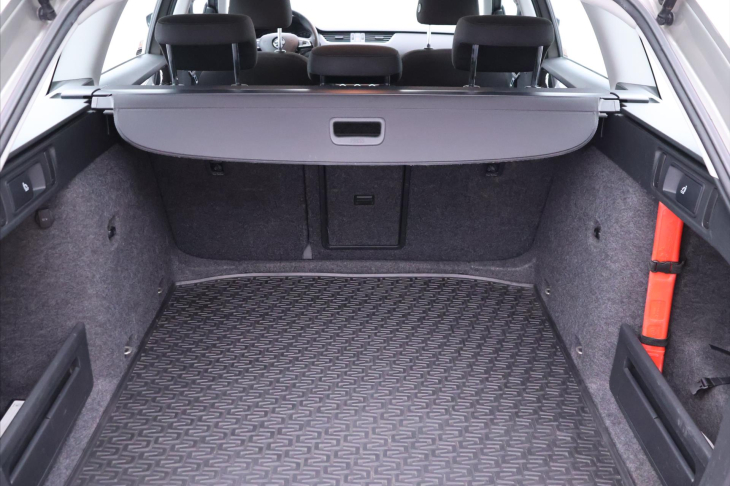 Škoda Octavia 1,4 TSI 103kW Elegance CZ DPH