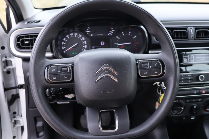 Citroën C3 1,2 PT 60kW CZ Shine Serv.Knih