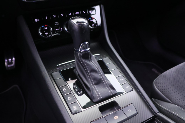 Škoda Superb 2,0 TDI 140kW DSG 4x4 CZ Sportline