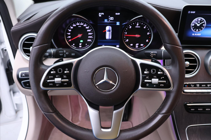 Mercedes-Benz Třídy C 2,0 220d 143kW 4Matic LED