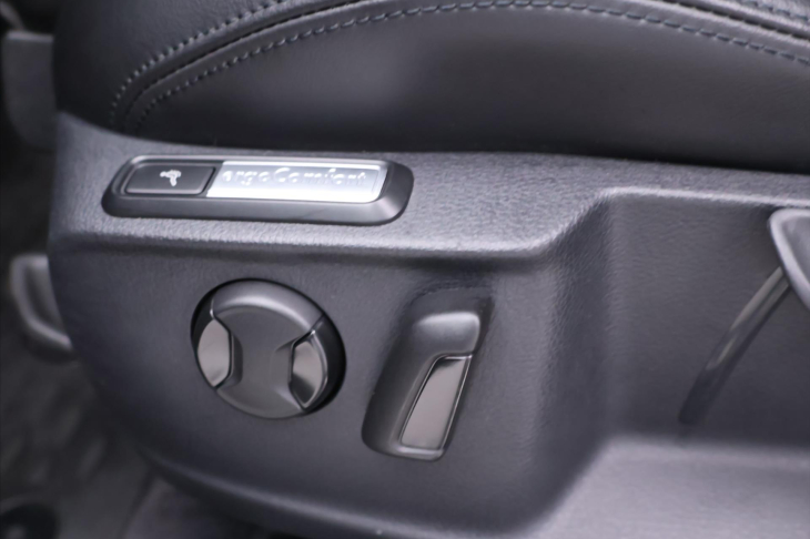 Volkswagen Passat 2,0 TDI 176kW DSG 4M Highline