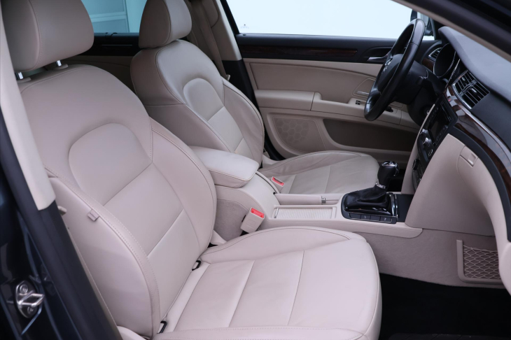 Škoda Superb 2,0 TDI 103kW DSG Elegance