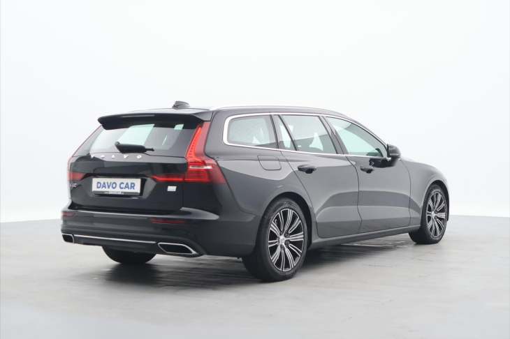 Volvo V60 2,0 T6 186kW 4x4 MomentumPro