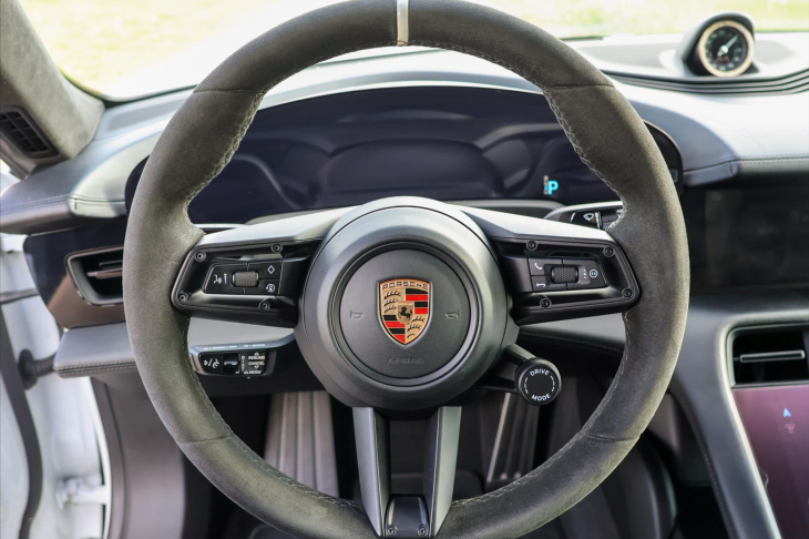 Porsche Taycan Turbo 460kW DPH CZ
