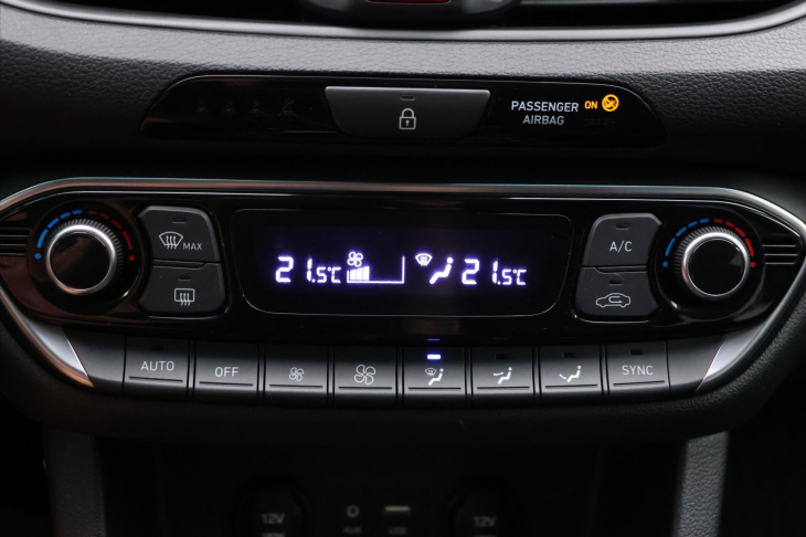 Hyundai i30 1,4 T-GDI 103 kW Style Fastback