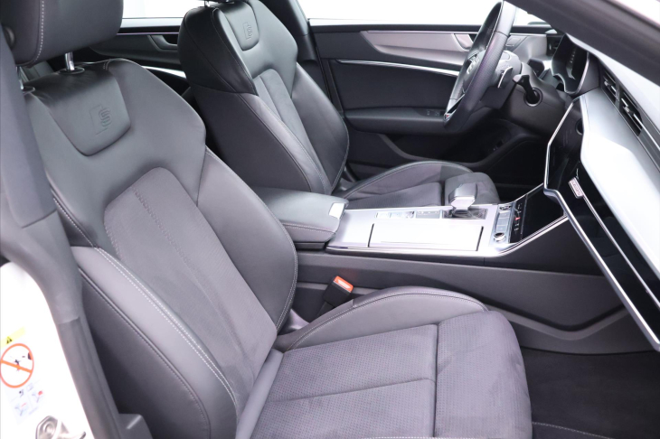 Audi A7 3,0 TDI 180kW Quattro CZ S-Line