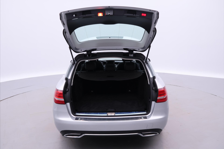 Mercedes-Benz Třídy C 2,0 200 135kW Aut. Avantgarde