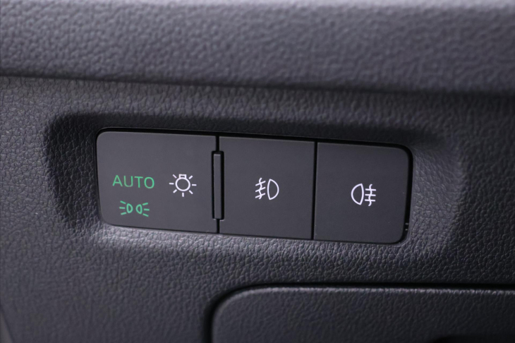 Škoda Octavia 2,0 TDI 1.Maj matrix virtual