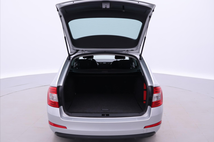 Škoda Octavia 1,6 TDI 81kW DSG JOY Aut.klima