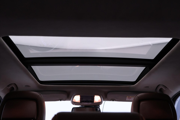 Jeep Grand Cherokee 3,0 CRDI 184kW CZ Summit DPH