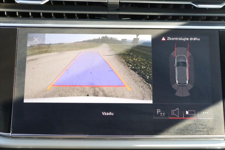 Audi Q7 3,0 TDI quattro tiptronic S line